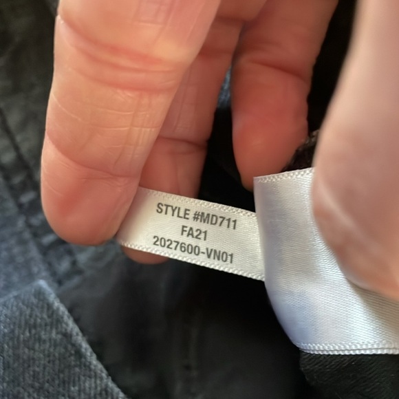 MADEWELL Perfect Vintage Straight Leg Jean in Lunar Wash 25 - Picture 6 of 8